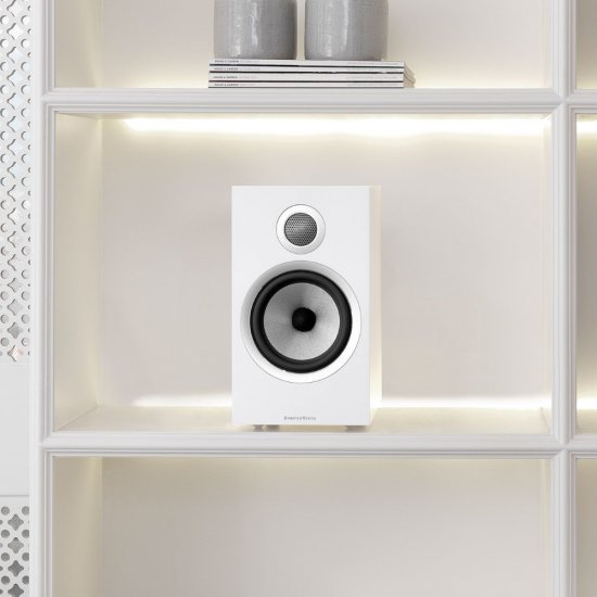 Bowers & Wilkins 706 S6 lentyninės garso kolonėlės Bowers & Wilkins 706 S6 lentyninės garso kolonėlės