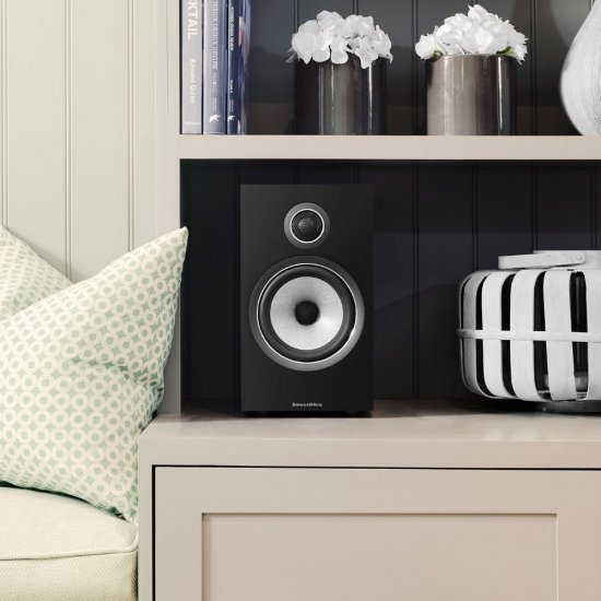 Bowers & Wilkins 706 S6 lentyninės garso kolonėlės Bowers & Wilkins 706 S6 lentyninės garso kolonėlės