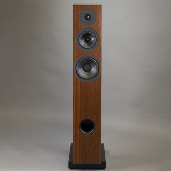 Davis Acoustics Courbet n7 garso kolonėlės