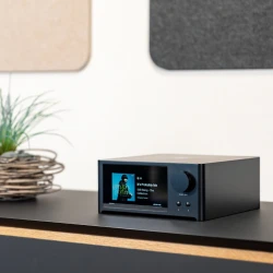 NAD C700 V2 stereo stiprintuvas su tinklo grotuvu